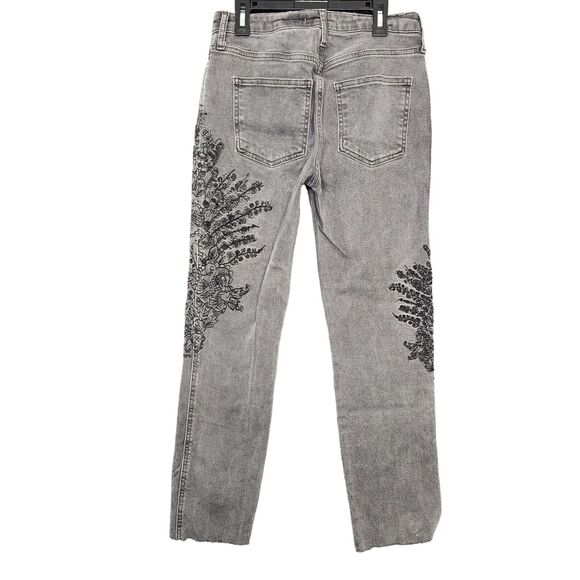 WE THE FREE PEOPLE Gray Embroidered Straight Leg Raw Hem Denim Jeans SIZE 26 - Picture 4 of 16